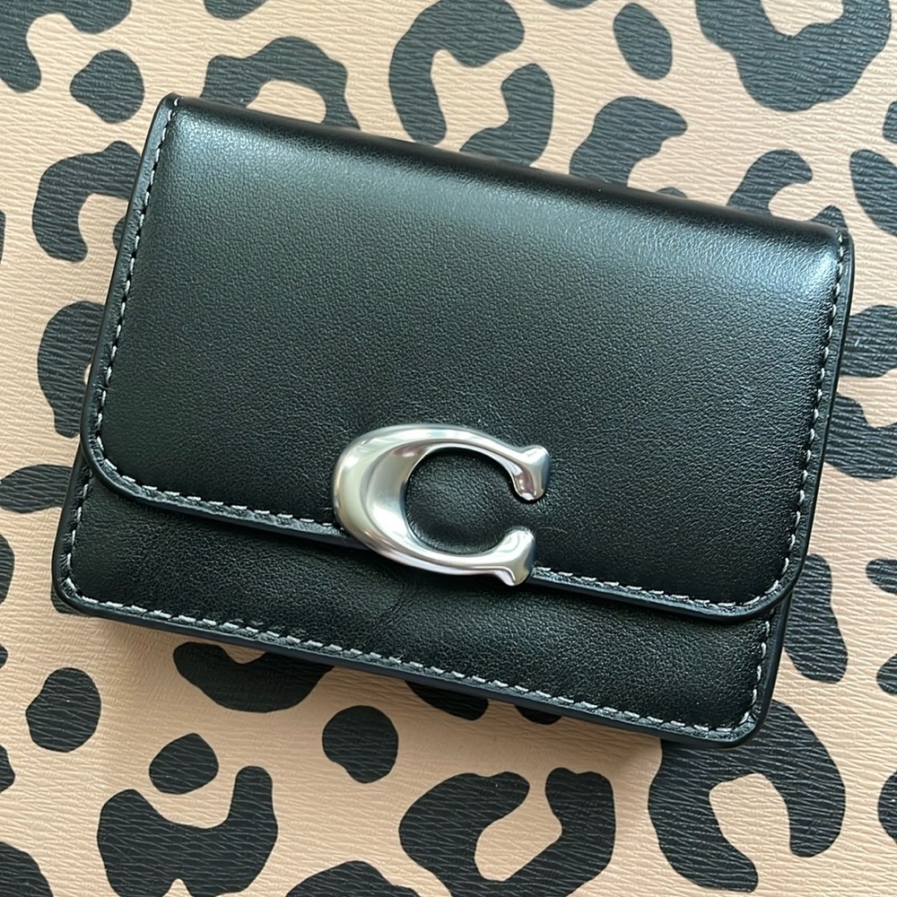 NWT Coach Bandit Small Snap Card Case